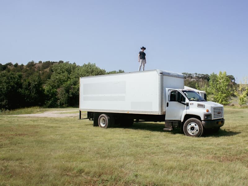 MEDIUM DUTY TOWING service