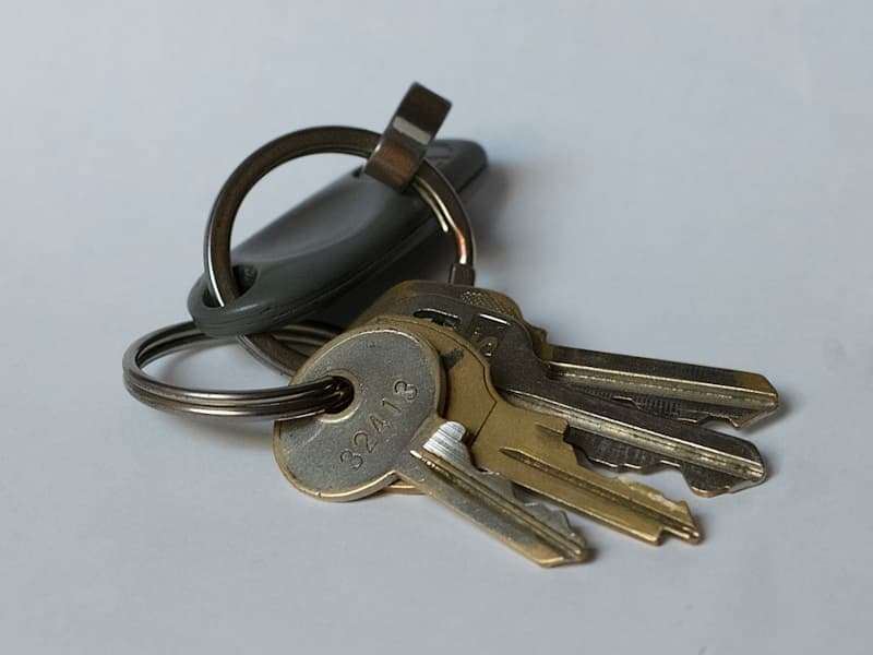 LOCKOUT & LOCKSMITH SERVICE service