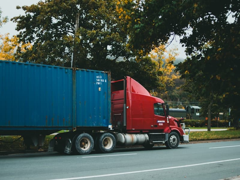 HEAVY DUTY TOWING service